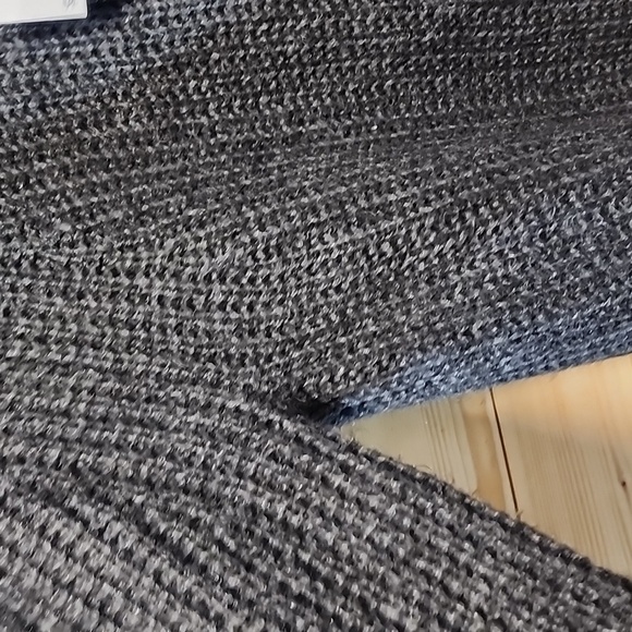 NWT Splendid Sweatshirt size Large - Picture 5 of 7